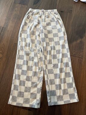 EUC Soft Plush Gray & White Checkerboard Lounge Pants - Women’s Small